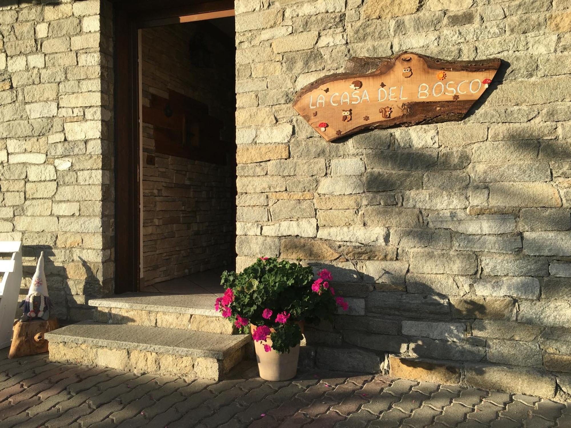 Apartmán La Casa Del Bosco Aosta Exteriér fotografie